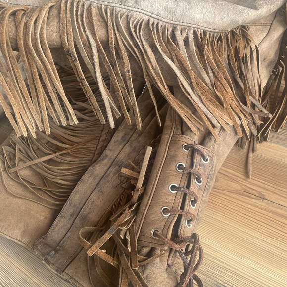 Vintage brown leather fringe biker jacket - Picture 7 of 7